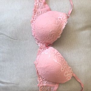 Sexy Pink Push-up Bra - Slightly padded. 34C